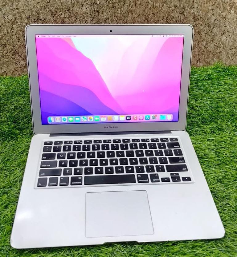 Apple 2015 Macbook Air A1466