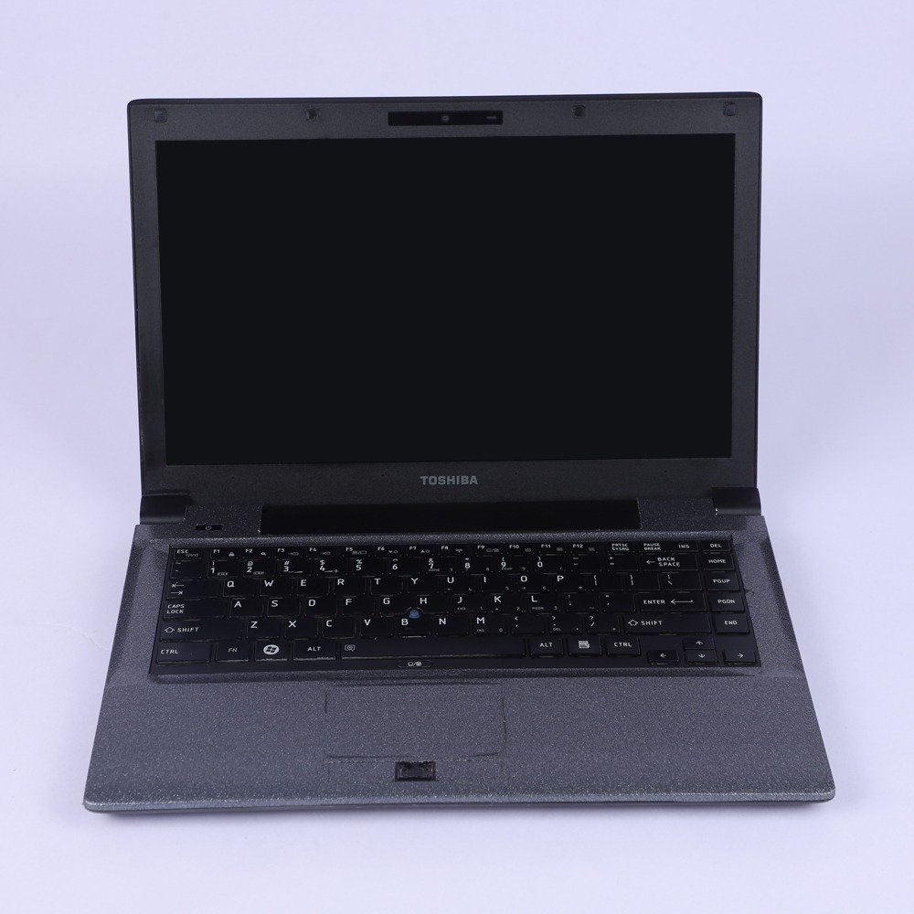 Toshiba R840